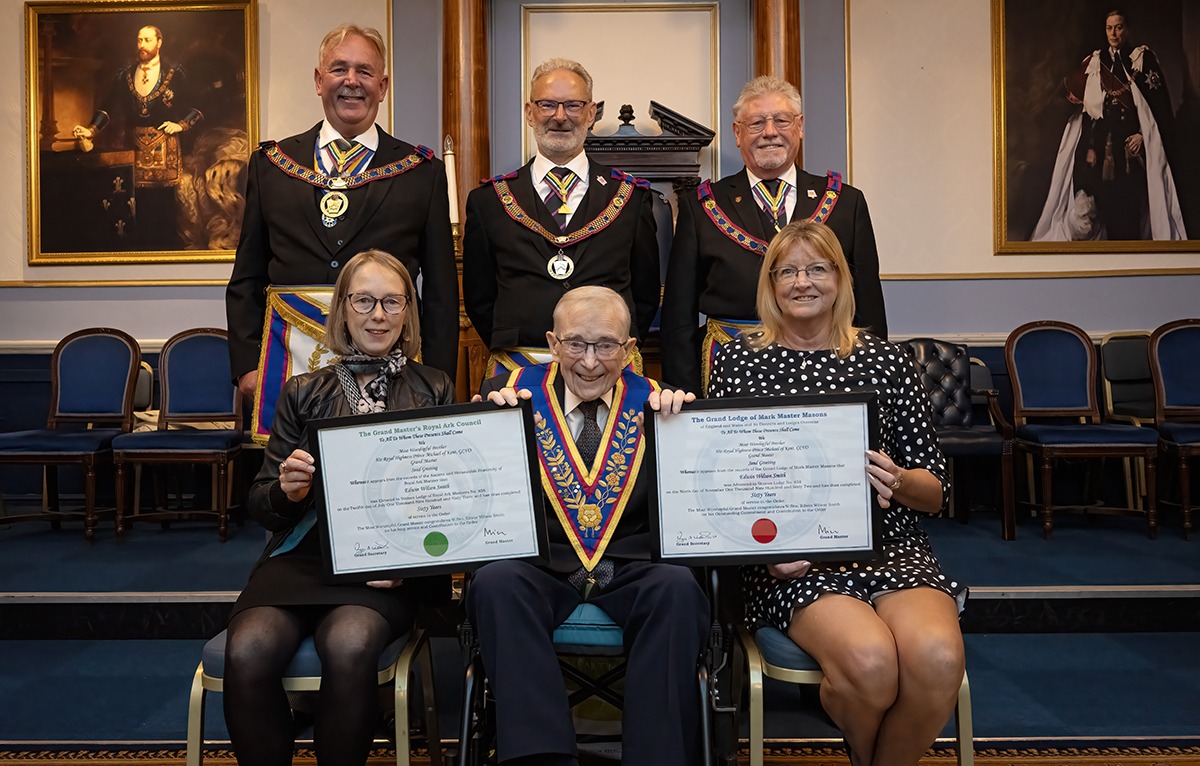 W Bro Edwin Ted Smith with his Daughter (left) and
Provincial Executive holding both 60 Years Certificates