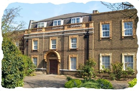 Cole Court 1